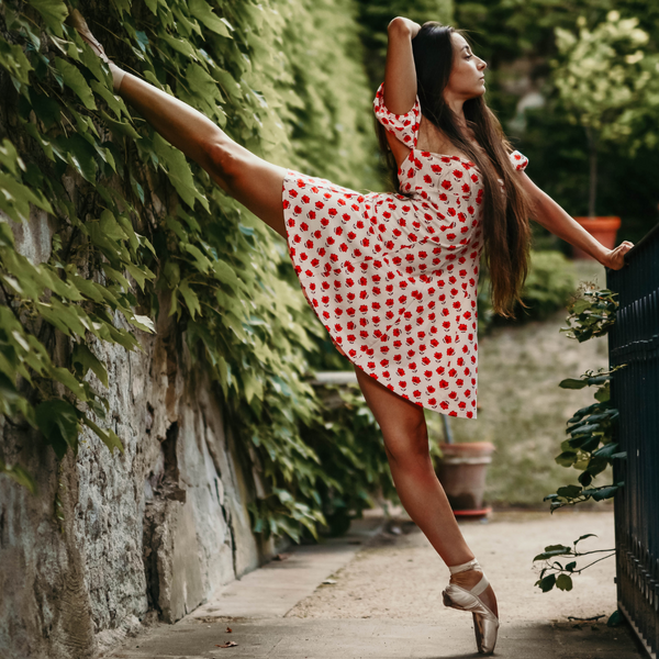 How To Style Your Sheer Tights This Spring/Summer With Brown Skin Essentials